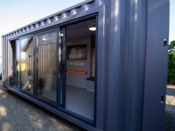 sliding doors on exhibition container