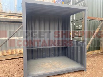 smoking shelter in grey