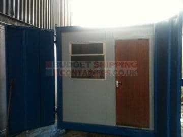 Office container, with bulkhead window and door